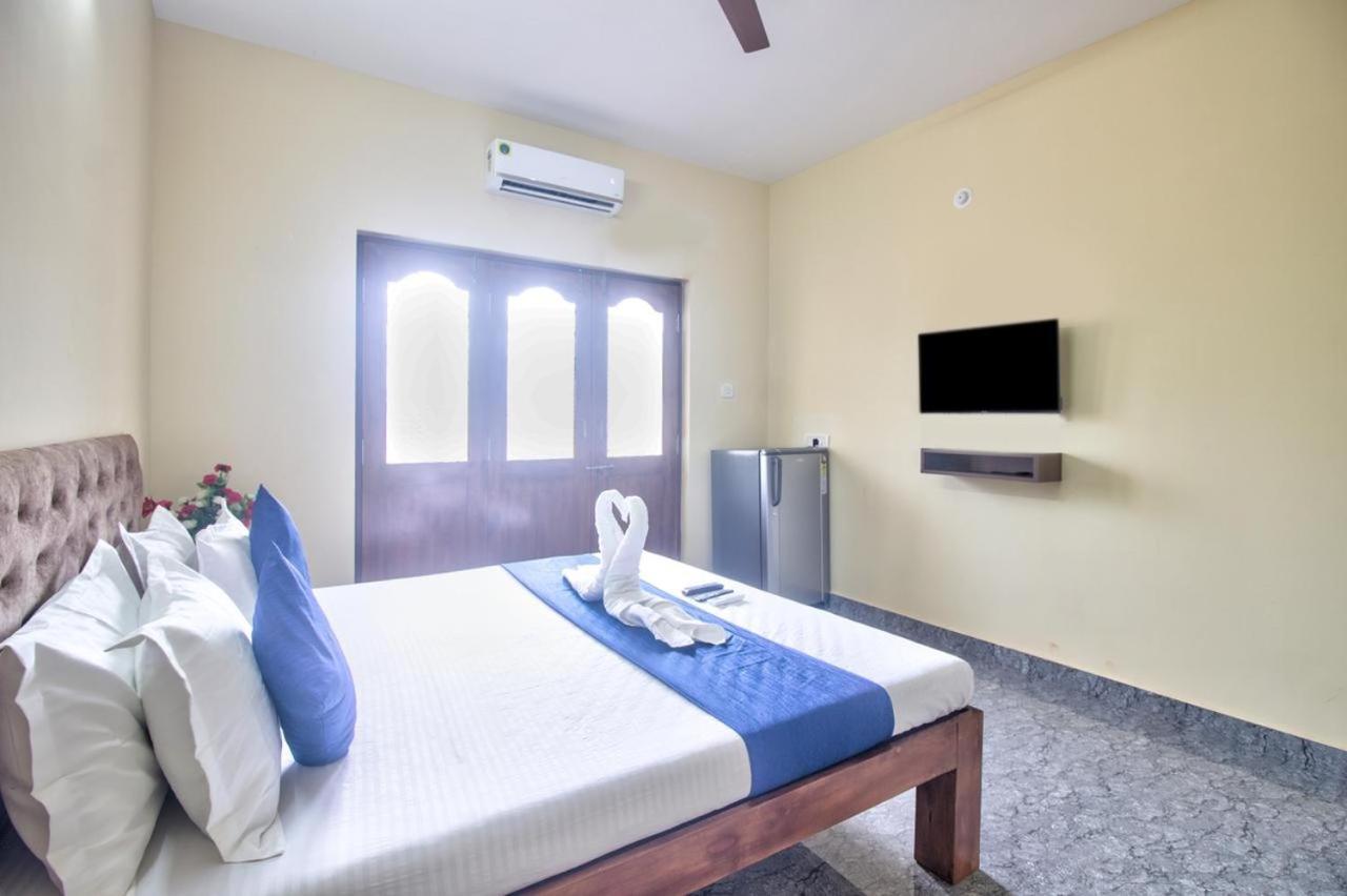 Calangute Studio Apartment แคนโดลิม ภายนอก รูปภาพ